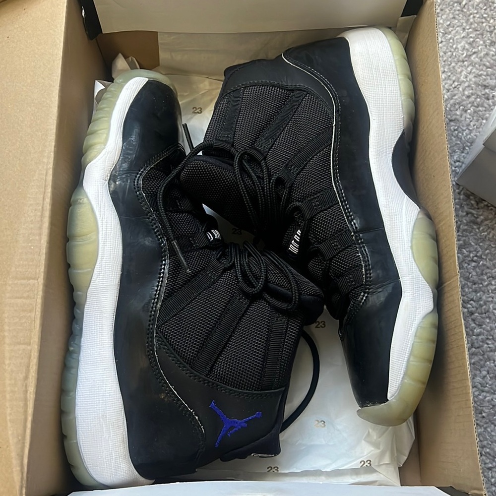 Jordan 11 Space Jam used